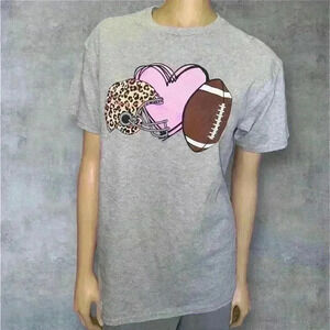 NWOT Delta Women’s crewneck Football TShirt Short Sleeve Graphic Rugby Print M